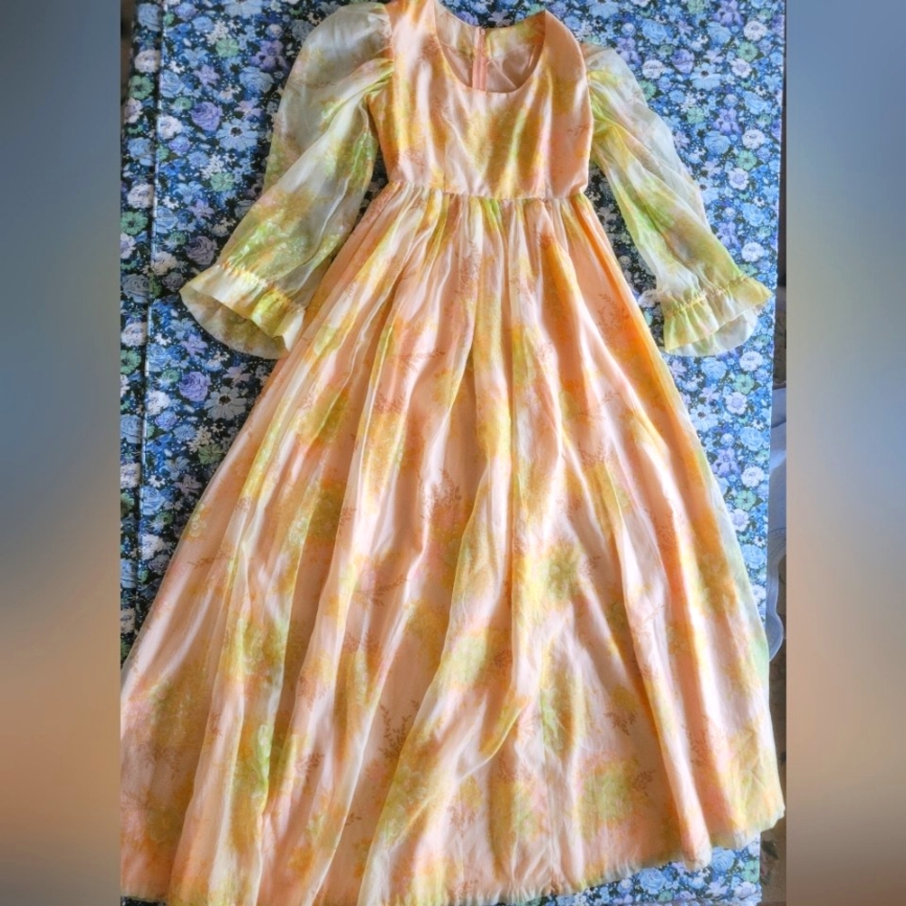 SOLD 60s floral dress